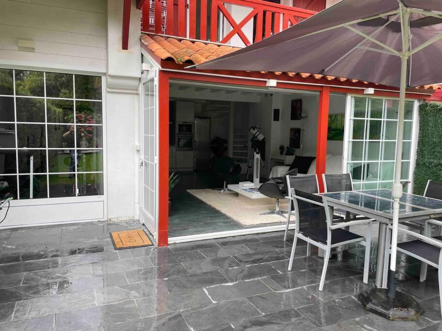 Casa Romantica En Hendaya Villa Esterno foto