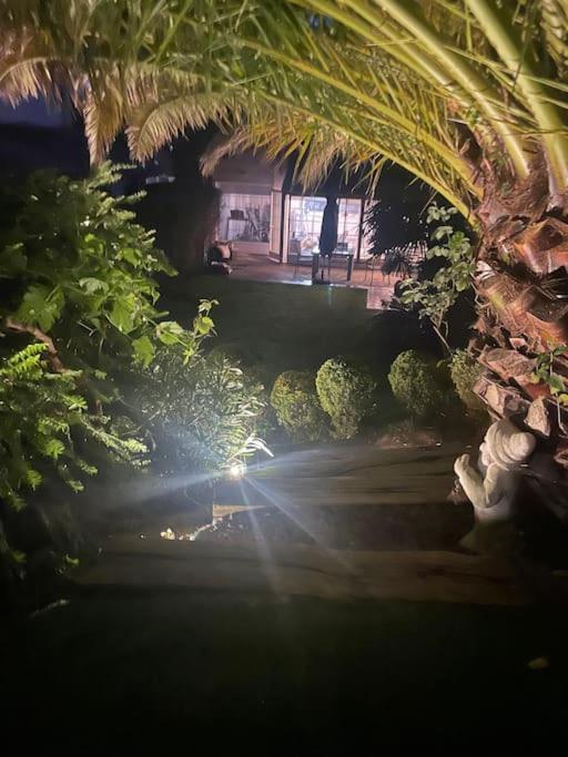 Casa Romantica En Hendaya Villa Esterno foto